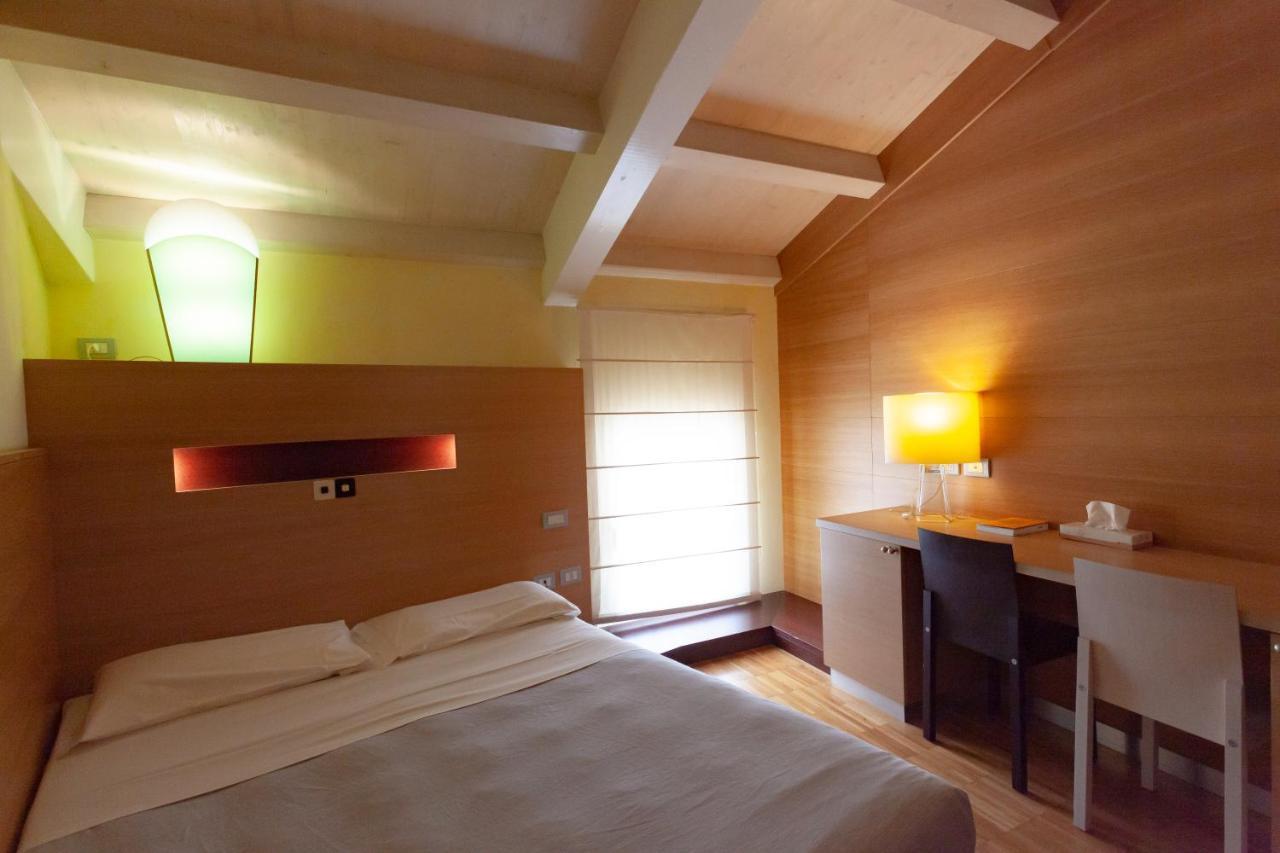 Standard Double Room,1270762987:JPEG